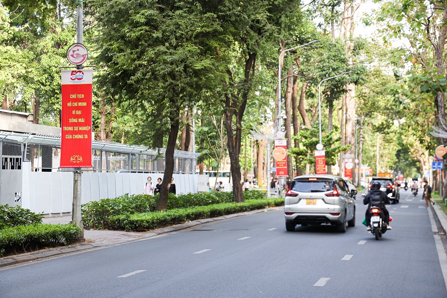 TPHCM Gấp Rút Hoàn Thiện Các Công Trình Kỷ Niệm 50 Năm Giải Phóng Miền Nam