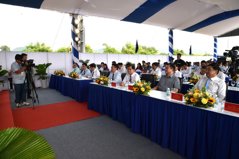 Khánh thành cao tốc Vân Phong-Nha Trang rút ngắn thời gian di chuyển