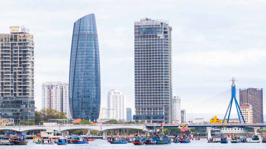 Đà Nẵng Tinh Gọn Bộ Máy Hành Chính Chuẩn Bị Sáp Nhập với Quảng Nam