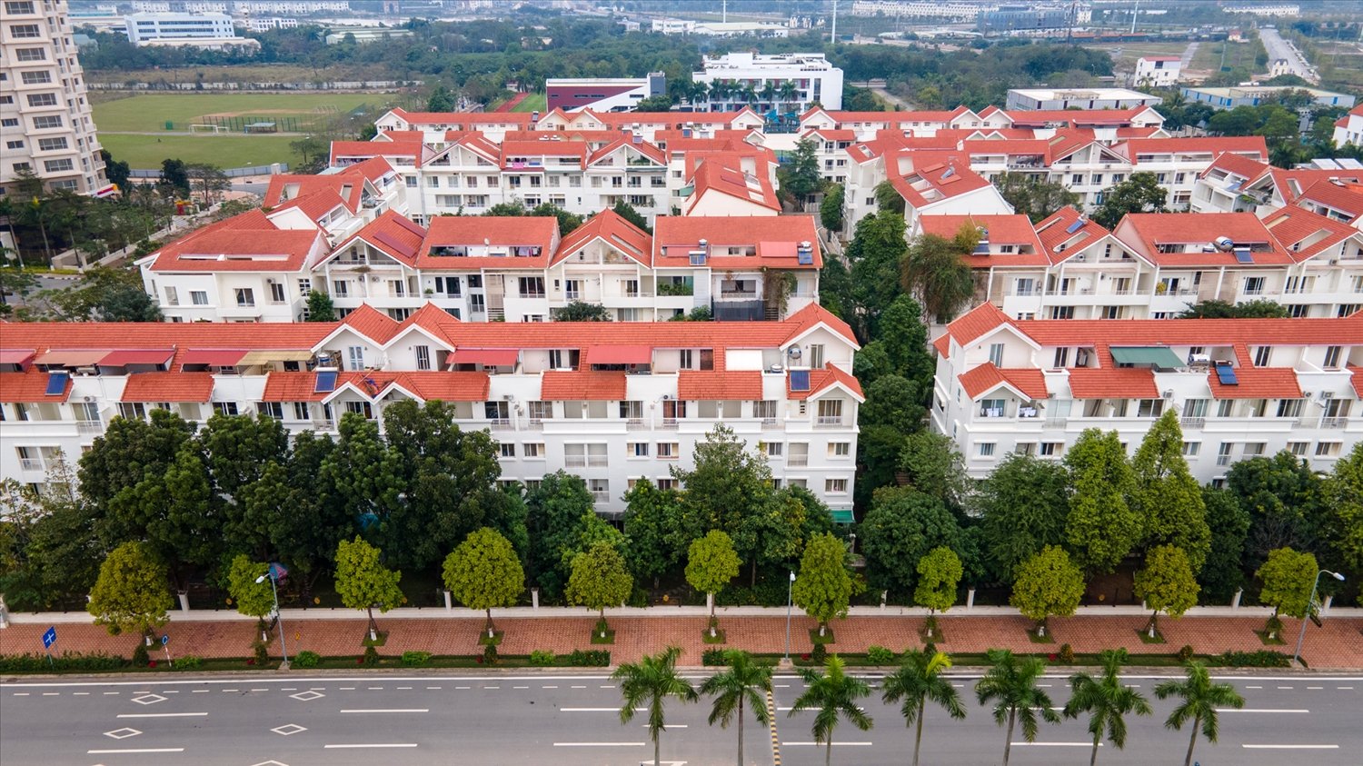 Thị trường biệt thự liền kề Hà Nội: Vùng ven dẫn sóng, nhà đầu tư cần thận trọng