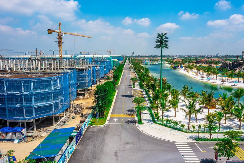 Bất Động Sản Nghỉ Dưỡng Tái Xuất: Cơ Hội và Thách Thức