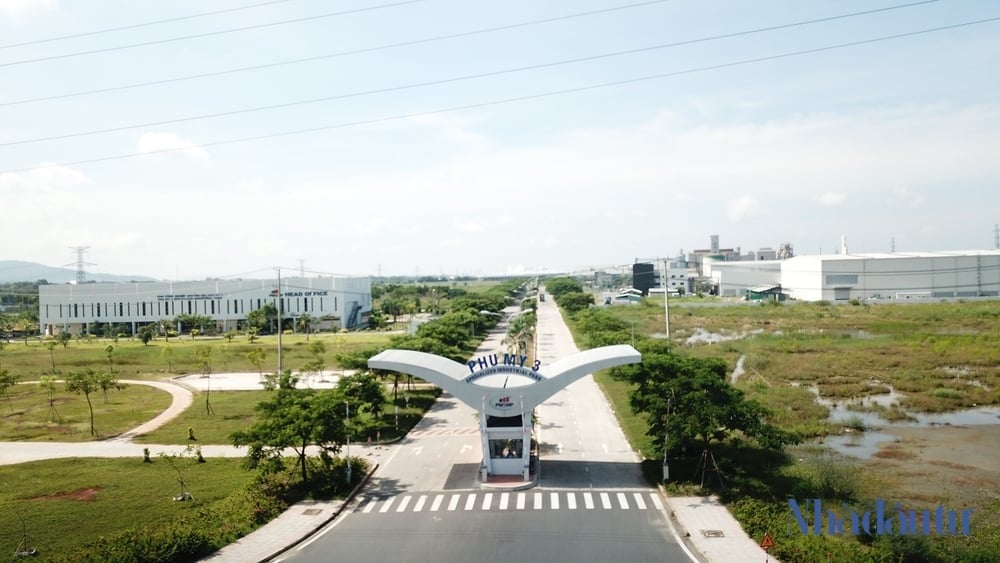 Bất động sản Việt Nam Kiên cường trước Biến động Chính trị và Thương mại
