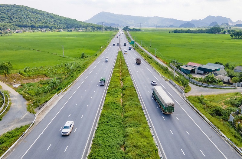 Tiến độ triển khai các dự án giao thông trọng điểm năm 2025