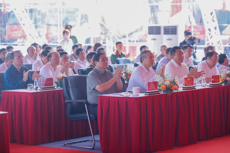 Thủ tướng Khởi công Cao tốc Ninh Bình - Hải Phòng và Khu Công nghiệp Hưng Phú