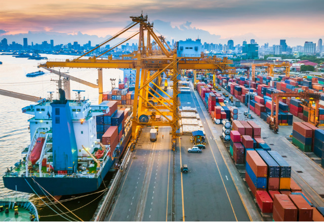 Kinh tế Việt Nam 2025: Tăng trưởng nhờ nội lực và cải cách