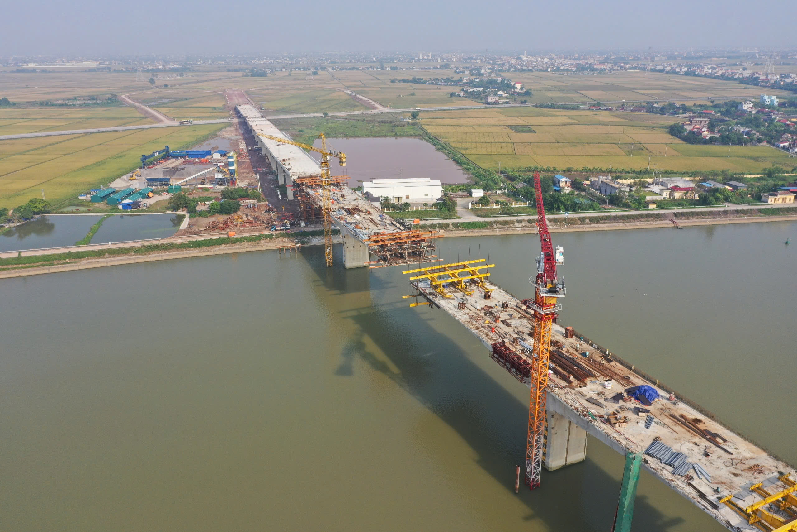 Ninh Bình hợp long cầu vượt sông Đáy 700 tỷ đồng