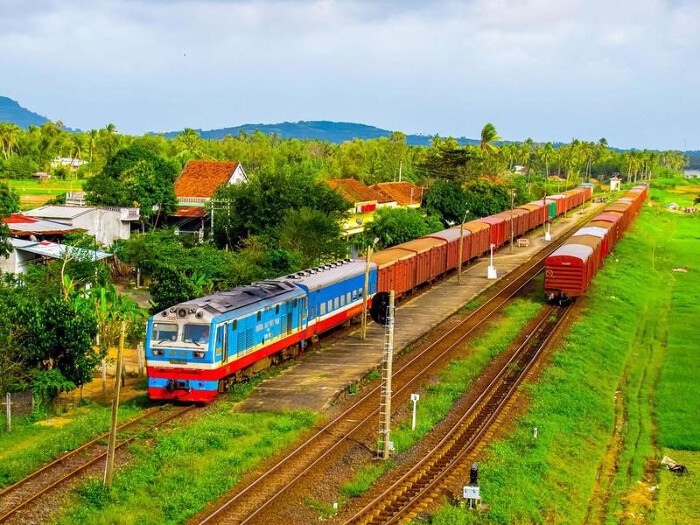 Khởi Công Tuyến Đường Sắt 8 Tỷ USD Kết Nối 3 Vùng Kinh Tế Vào Cuối Năm 2025