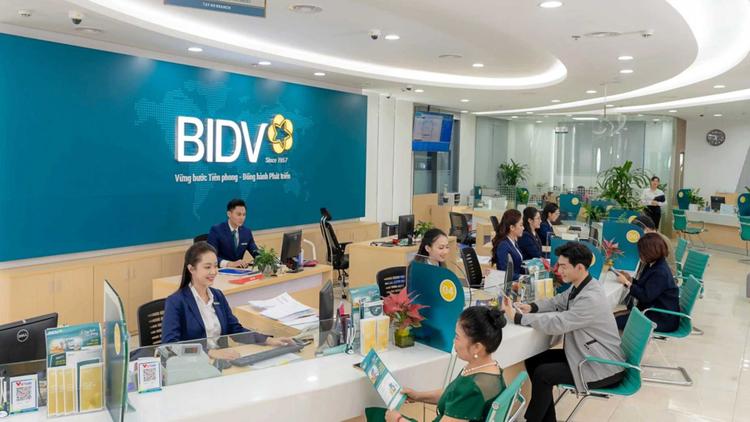 Tổng Hợp Lãi Suất Vay Mua Nhà Tháng 5/2025: Ưu Đãi Hấp Dẫn Cho Người Trẻ