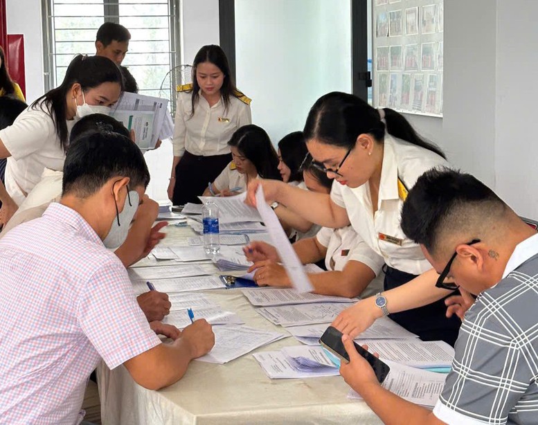 TPHCM: Hơn 31,000 Cơ Sở Kinh Doanh Xuất Hóa Đơn Điện Tử - 'Điểm Tựa' Mới Cho Bất Động Sản?