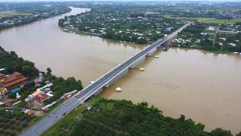 Cầu Hiếu Liêm 2: 'Cú Hích' Hạ Tầng Khơi Dòng Vốn Bất Động Sản Vùng Ven?